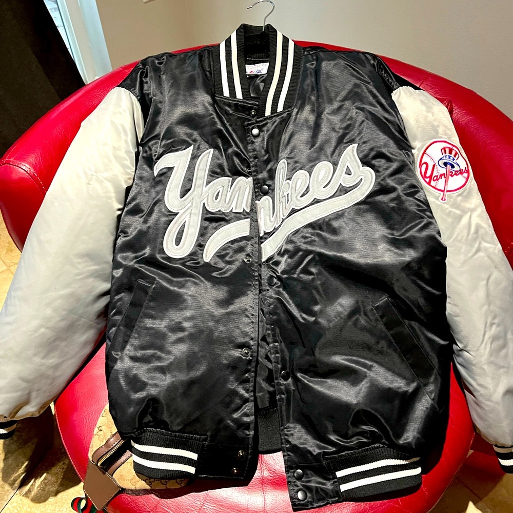 Men's majestic vintage satin bomber jacket size large